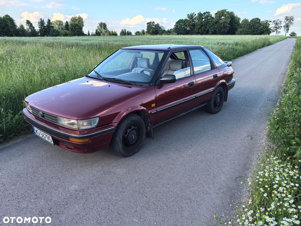 Toyota Corolla 1.6 GL - 23