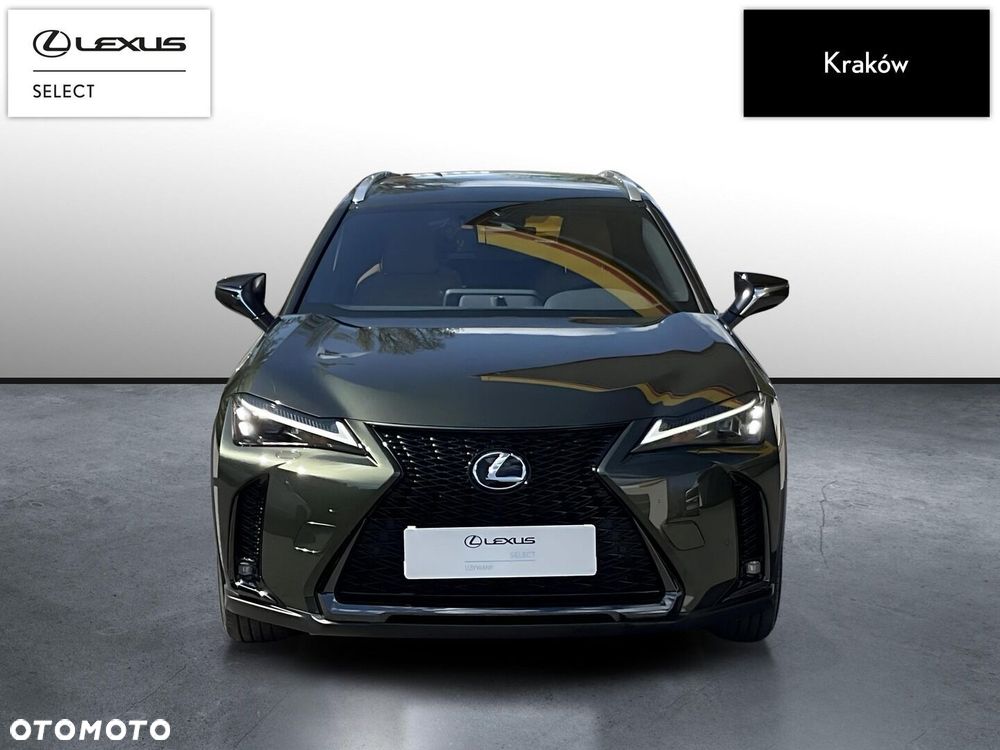 Lexus UX - 8