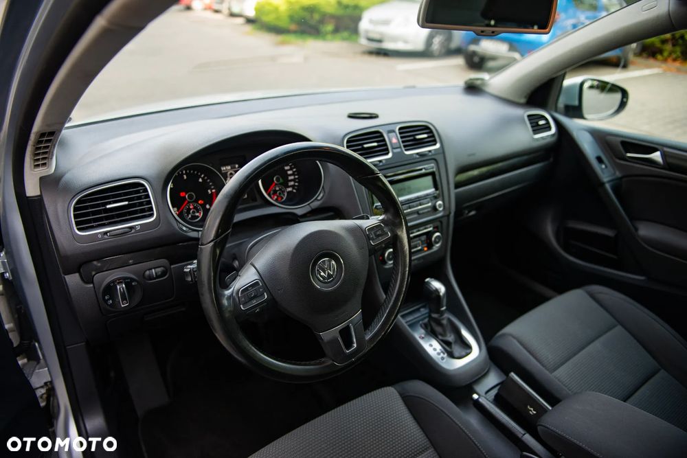 Volkswagen Golf 1.6 TDI BlueMotion Technology DSG Comfortline - 20