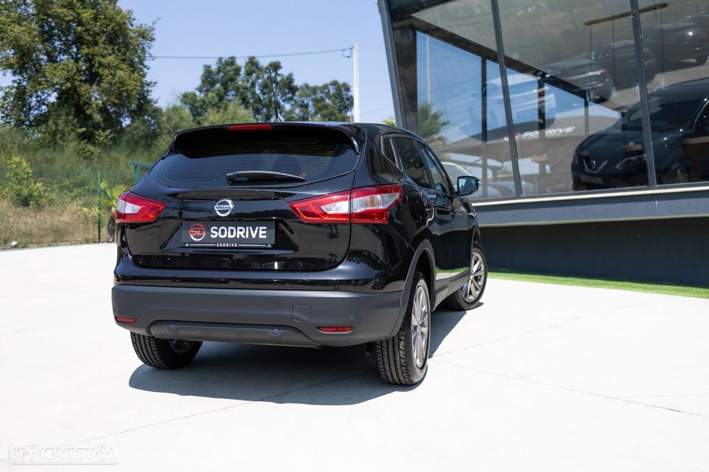 Nissan Qashqai 1.5 dCi N-Connecta - 25