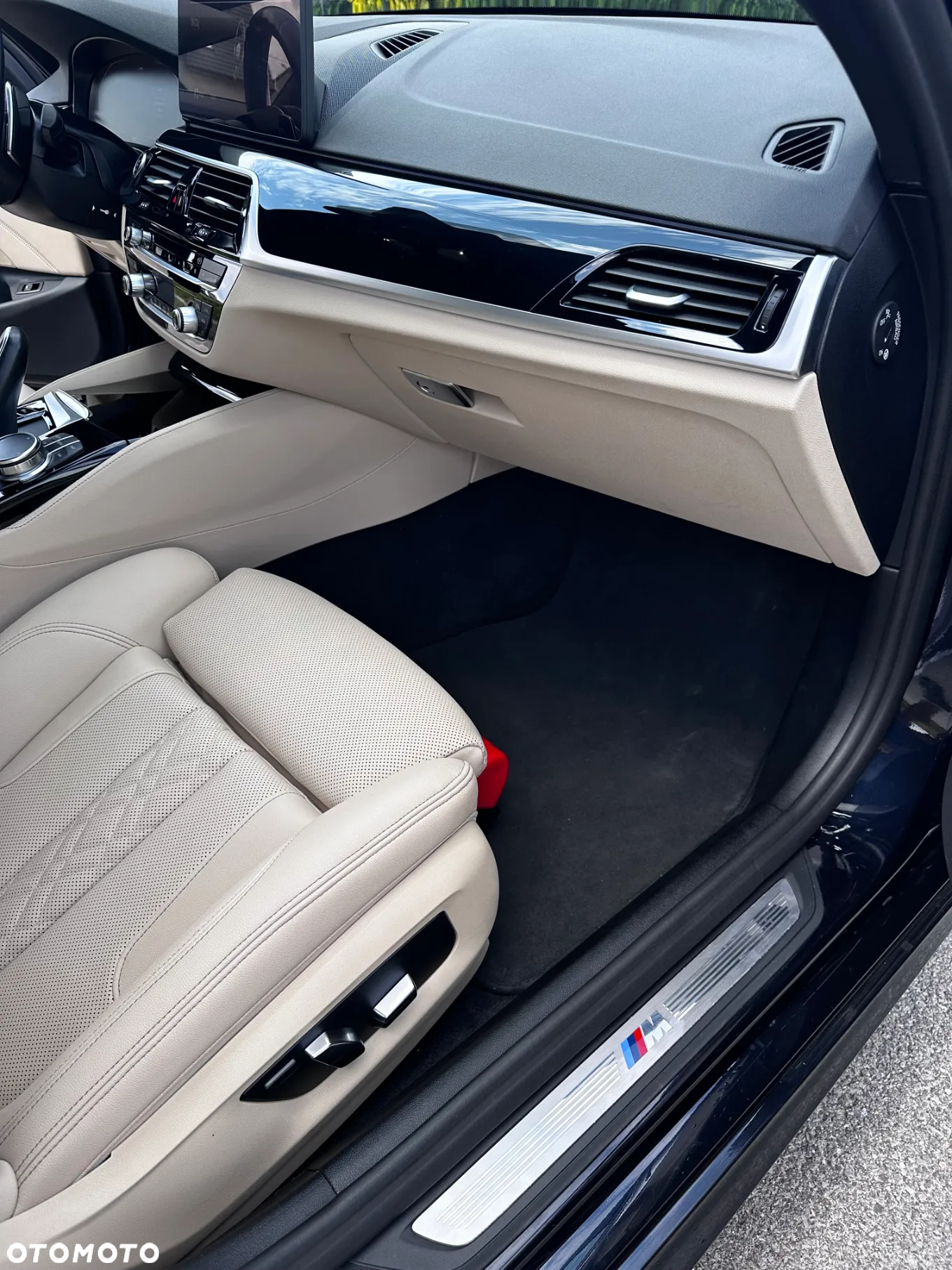 BMW Seria 5 520i mHEV M Sport sport - 12
