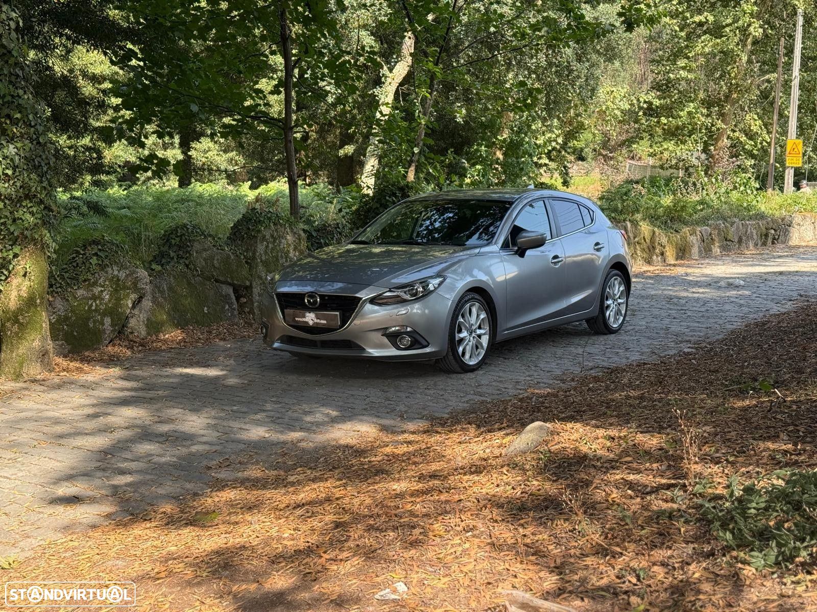 Mazda 3 1.5 Sky-D Excellence Pack Leather Navi - 24