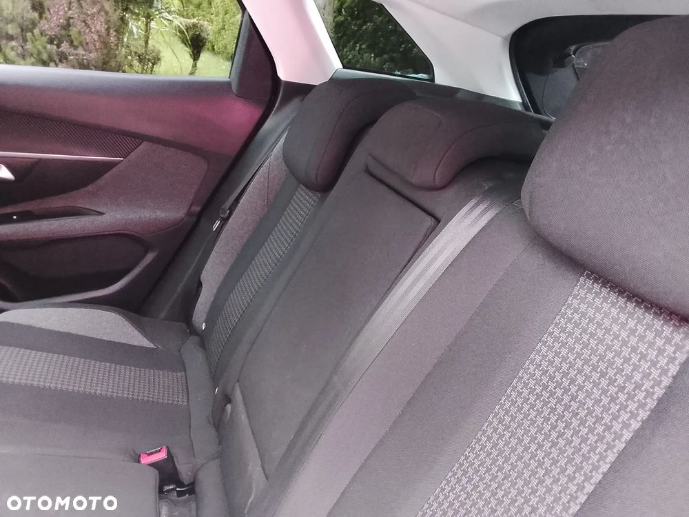 Peugeot 3008 1.2 PureTech GT S&S - 27