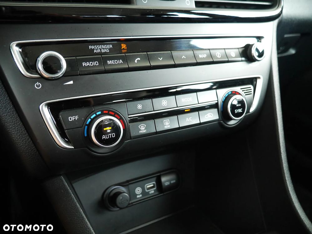 Kia Optima 1.7 CRDI M - 18