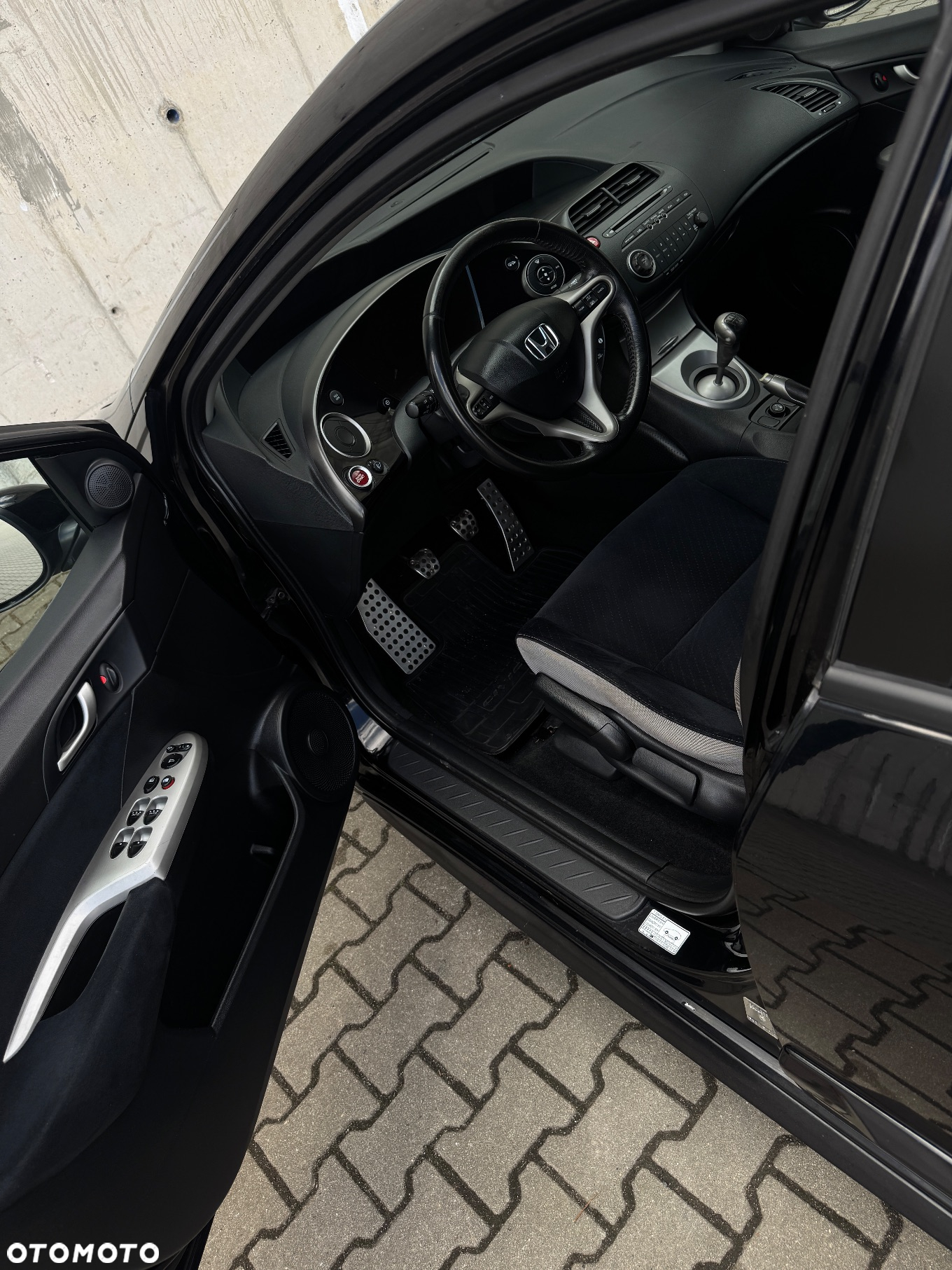 Honda Civic 1.8i-VTEC Sport - 12