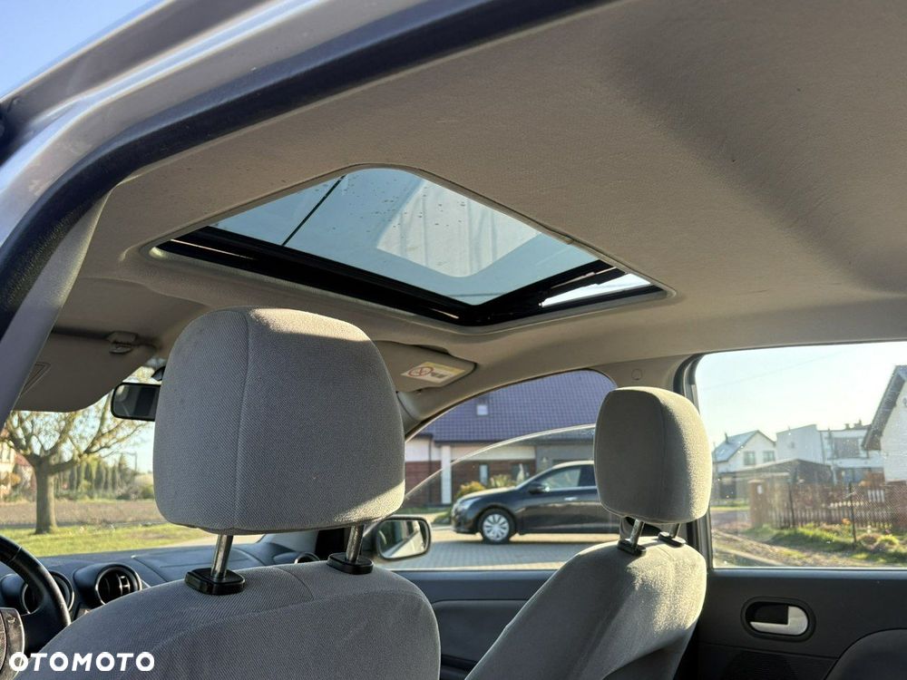 Ford Fiesta 1.4 Silver Magic - 11