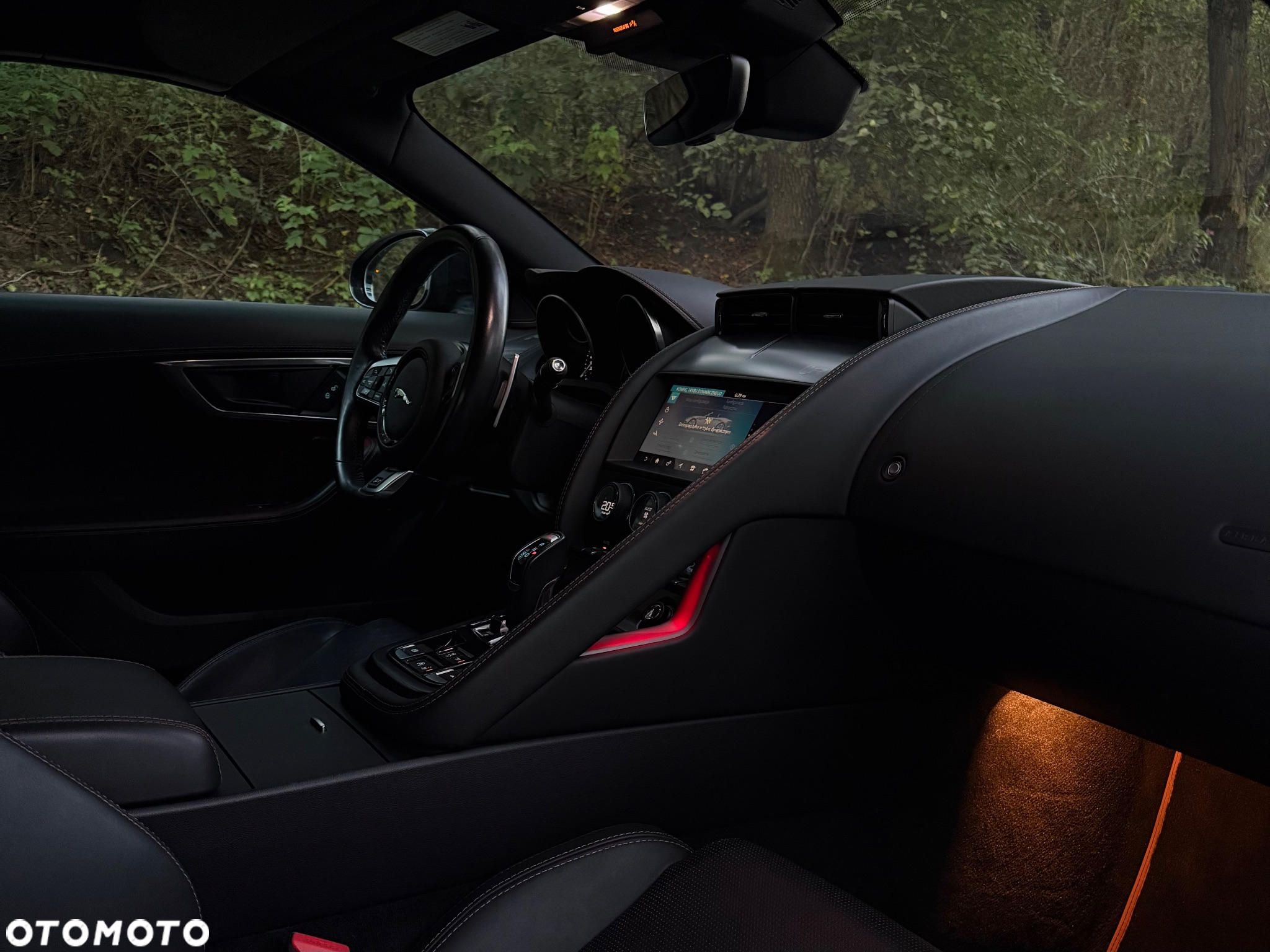 Jaguar F-Type R Cabriolet AWD - 12