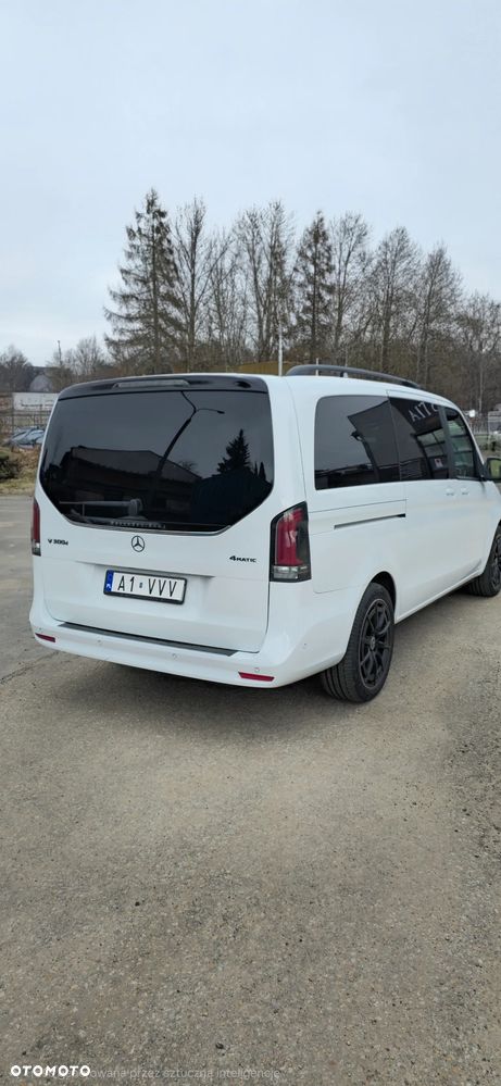 Mercedes-Benz Klasa V 300 d extralang 4Matic 9G-TRONIC Style - 3