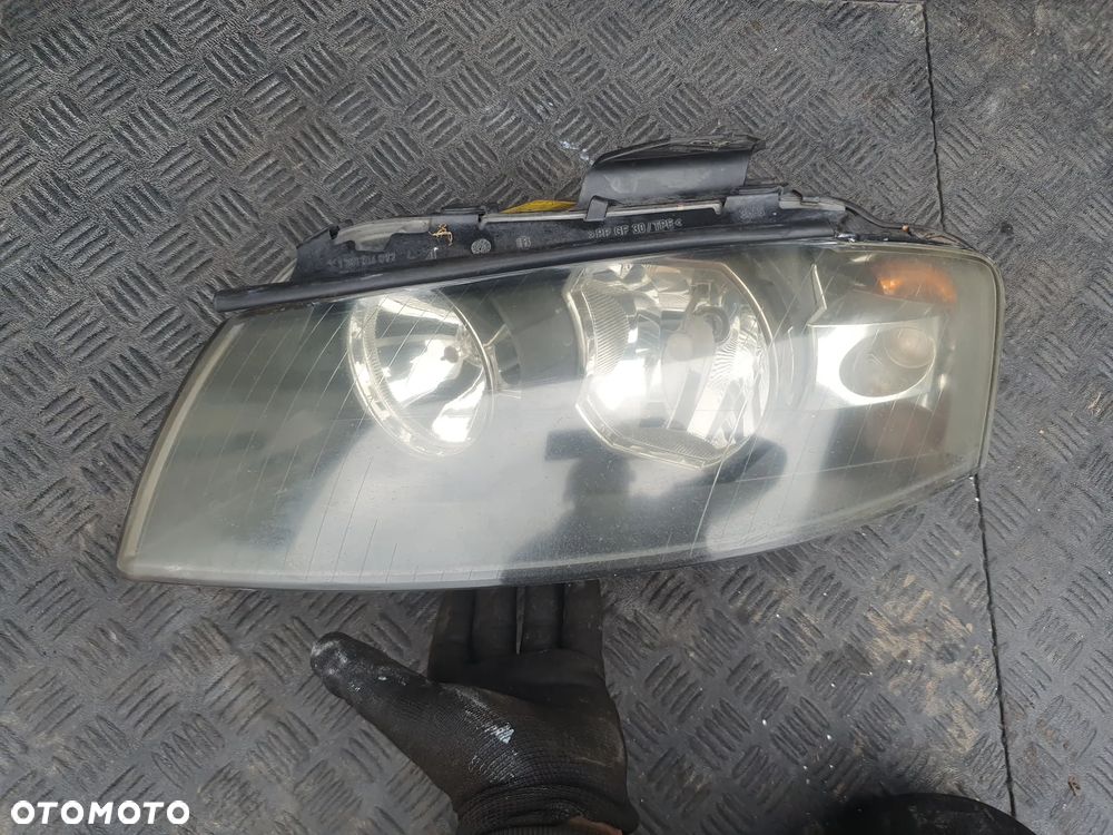 Audi A3 8P Lampa Lewy Przód 8P0941003A EUROPA