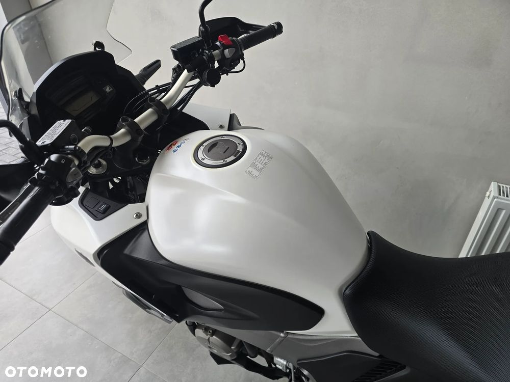 Honda VFR - 22