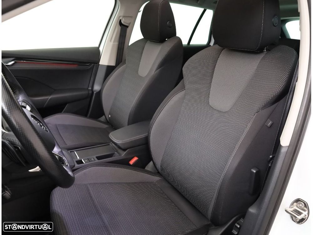 Skoda Octavia Break 2.0 TDI Ambition DSG - 23