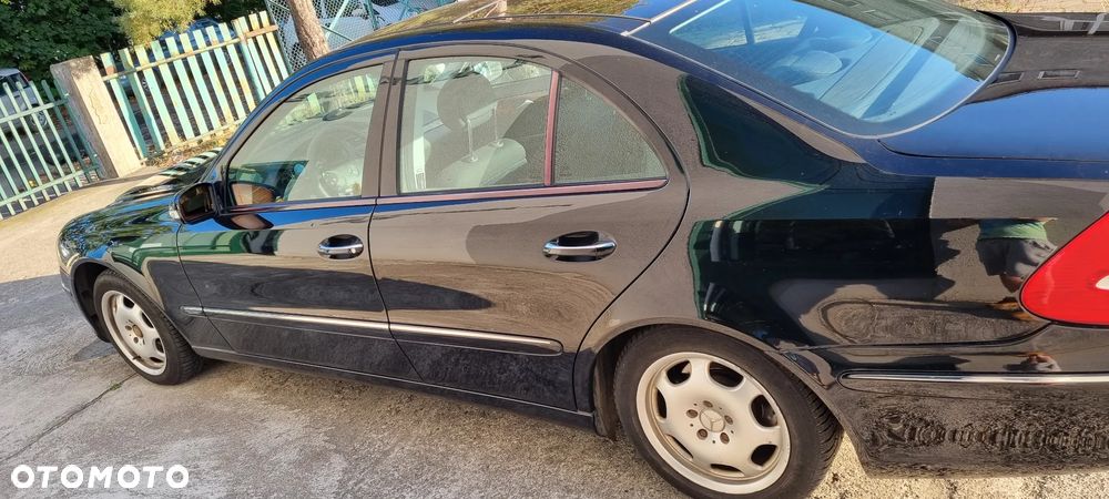 Mercedes-Benz Klasa E - 8