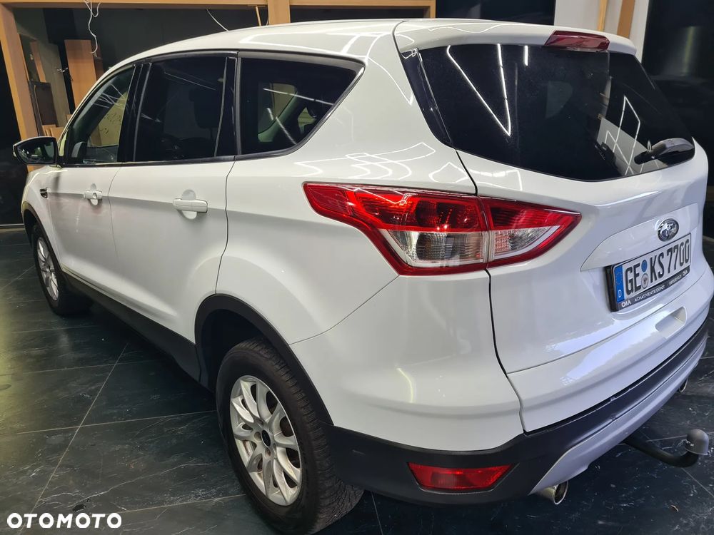 Ford Kuga 2.0 TDCi 2x4 Trend - 36