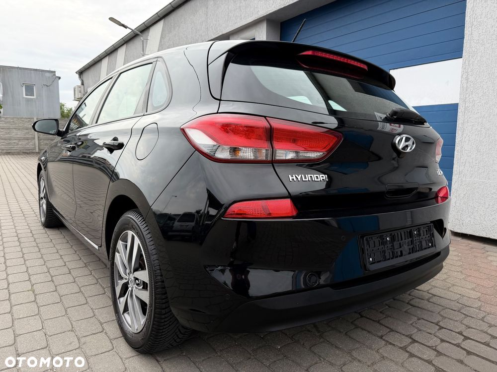 Hyundai i30 blue 1.6 CRDi Style - 6