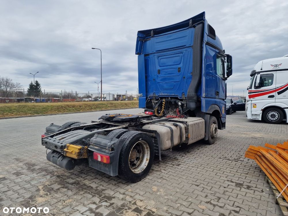 Mercedes-Benz actros - 7