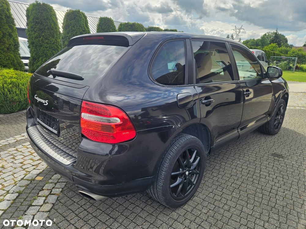 Porsche Cayenne - 6