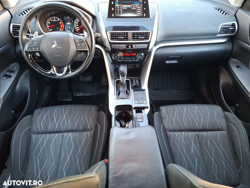 Mitsubishi Eclipse-Cross - 10