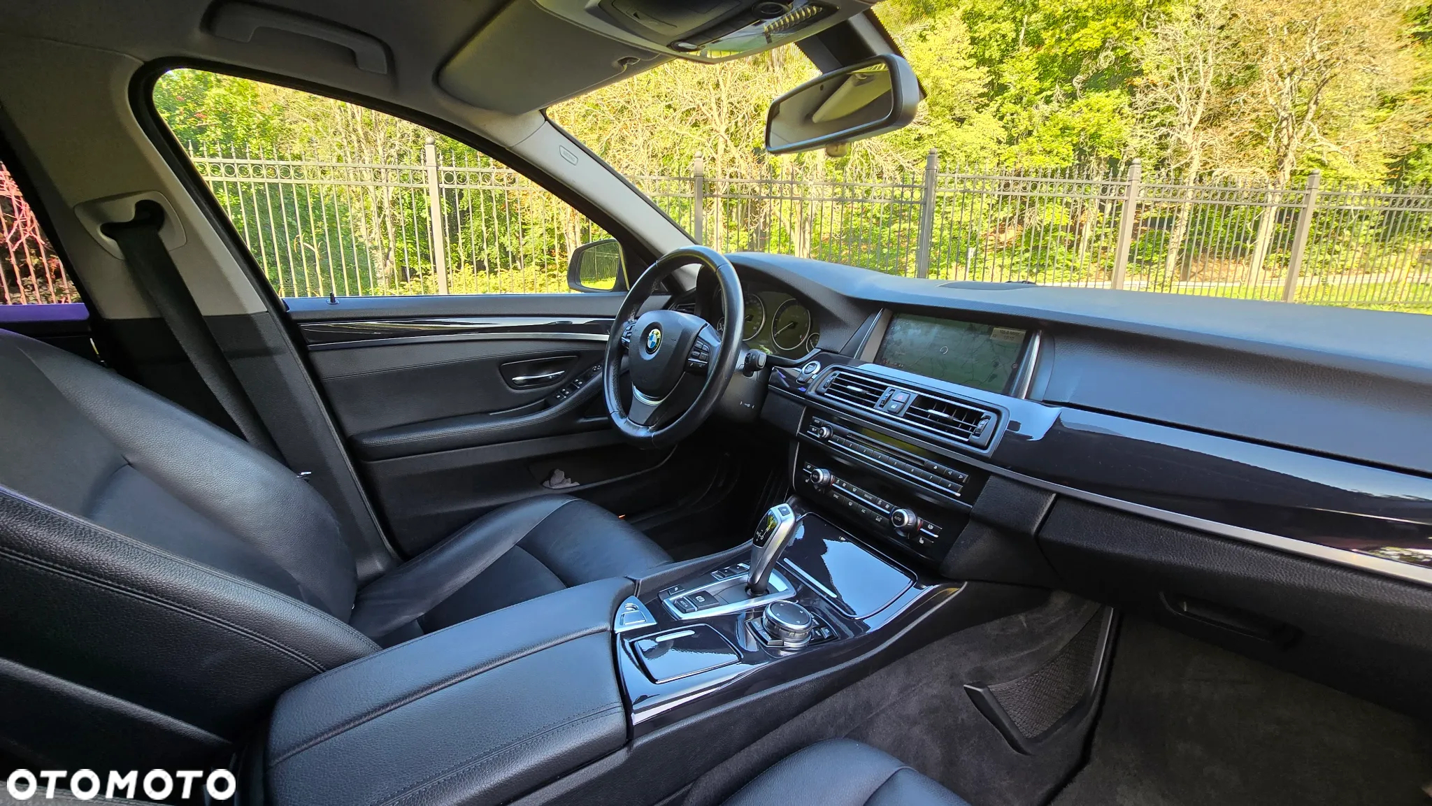 BMW Seria 5 520d Luxury Line - 29