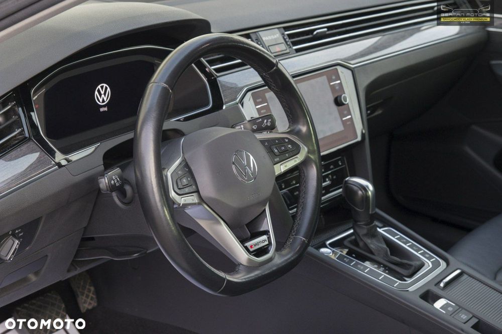 Volkswagen Passat - 23
