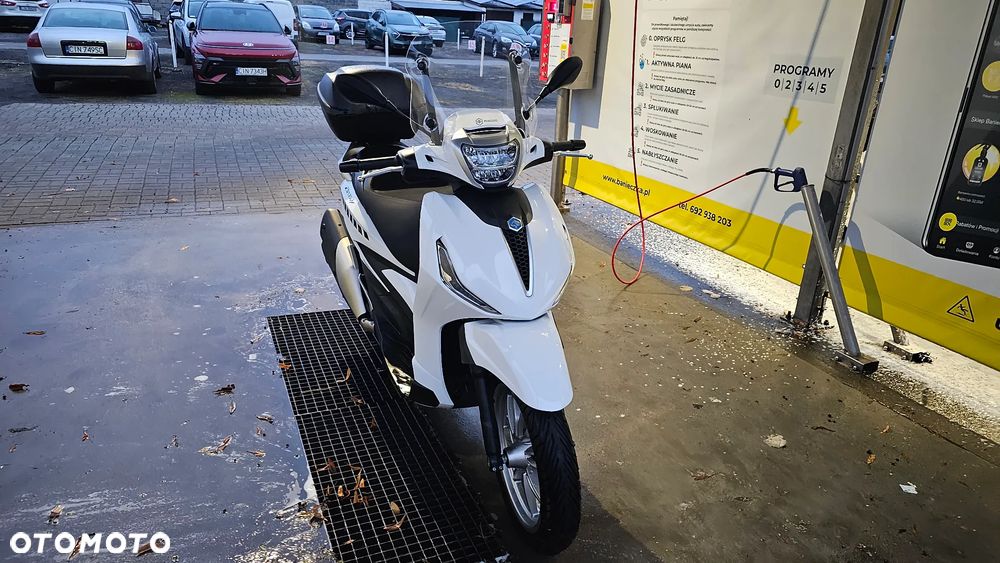 Piaggio Beverly - 2