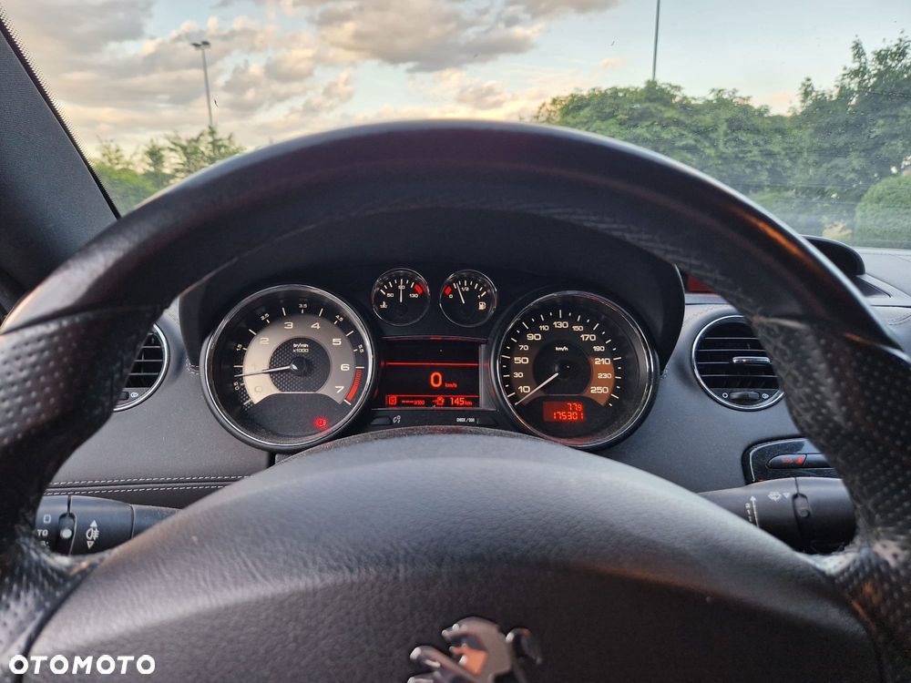 Peugeot RCZ 1.6 200 THP - 28