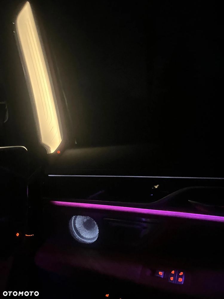 BMW Seria 7 750Li xDrive sport - 8