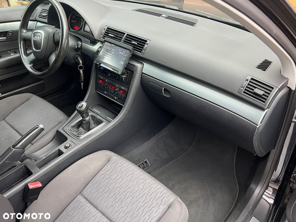 Audi A4 Limousine 2 - 9