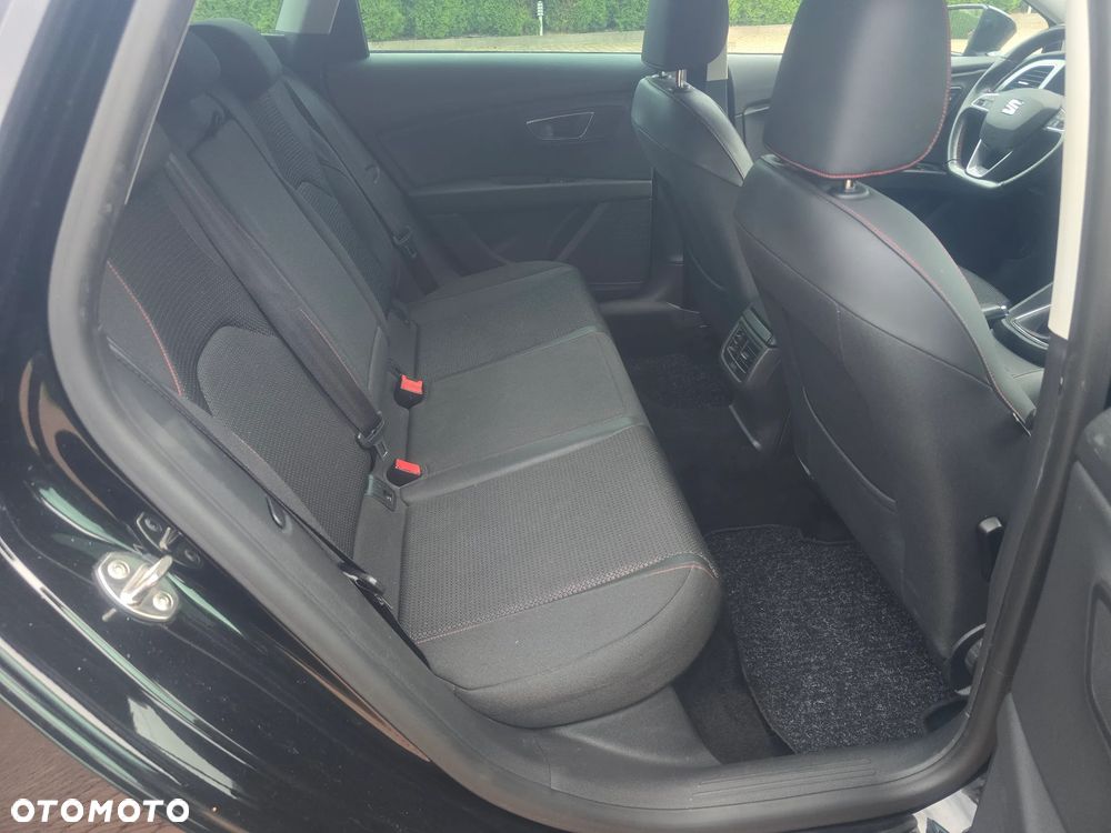 Seat Leon 2.0 TDI FR Black S&S - 29
