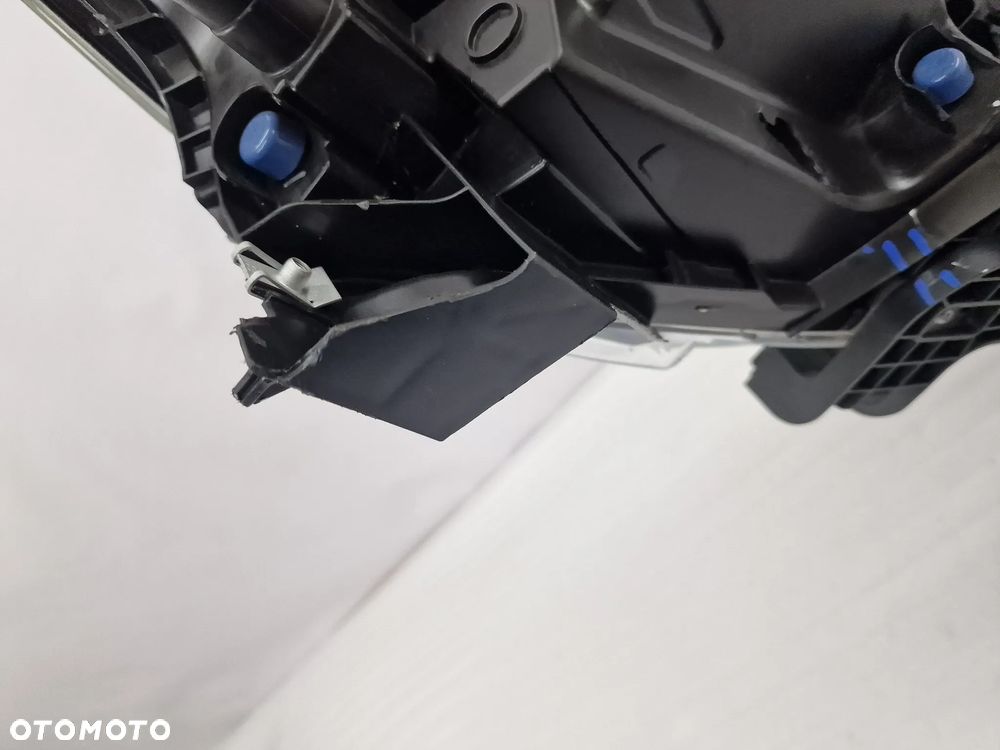 NISSAN NV200 / E-NV200 13- LEWA LAMPA PRZEDNIA PRZÓD , NR AUKCJI LA341 - 17