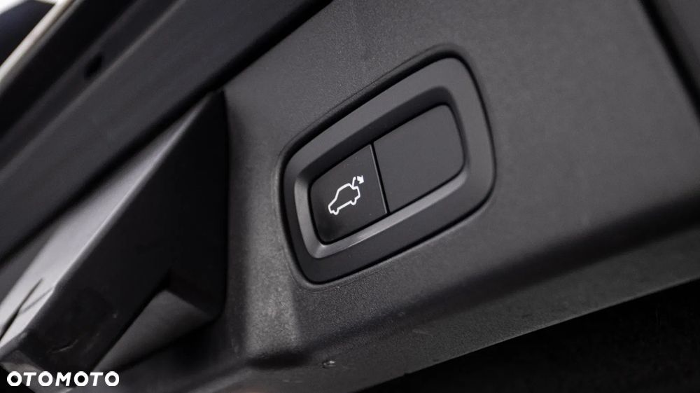 Volvo V90 Cross Country D4 SCR AWD Pro - 34