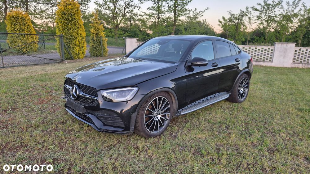 Mercedes-Benz GLC 300 d 4Matic 9G-TRONIC AMG Line - 1