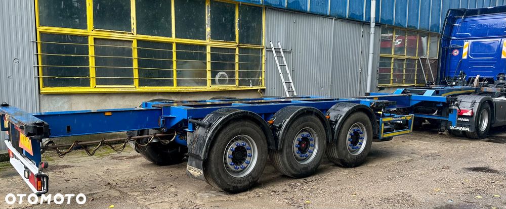 Broshuis PODKONTENEROWA ROZSUWANA TYŁ i PRZÓD SAF 2xOś Podnoszona 1x20 2x20 1x35 1x40 1x45 Waga:5400kg 2006r - 3