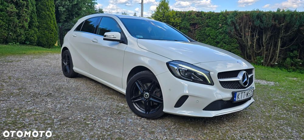 Mercedes-Benz Klasa A 180 7G-DCT Urban - 3