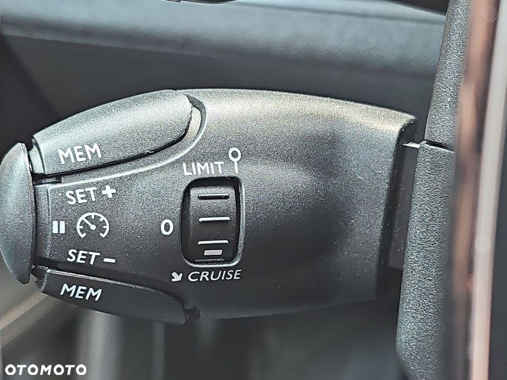 Peugeot 5008 1.6 PureTech GT Line S&S EAT8 - 30