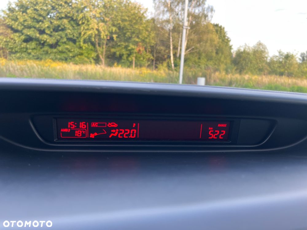 Mazda 5 - 14