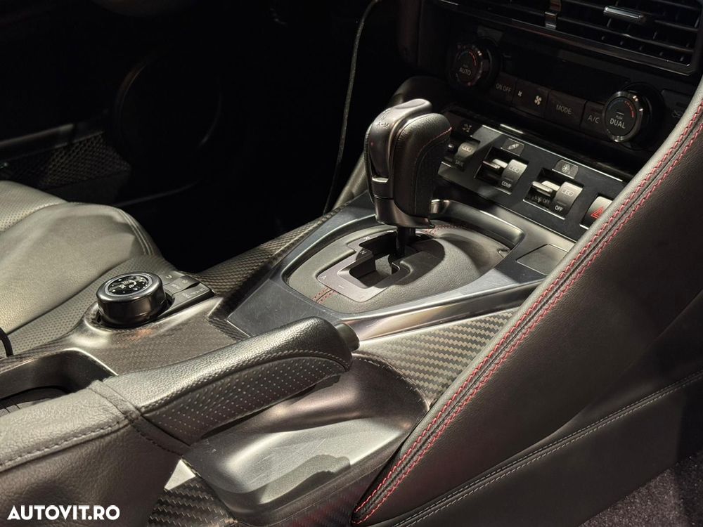Nissan GT-R - 19