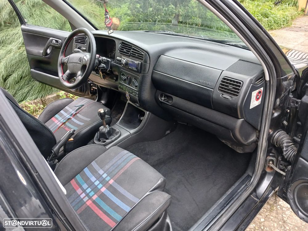 VW Golf 1.9 TDi GT Special - 9