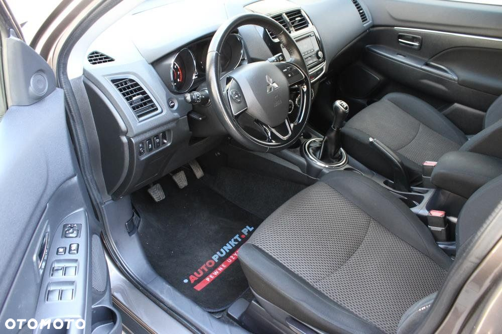 Mitsubishi ASX - 11
