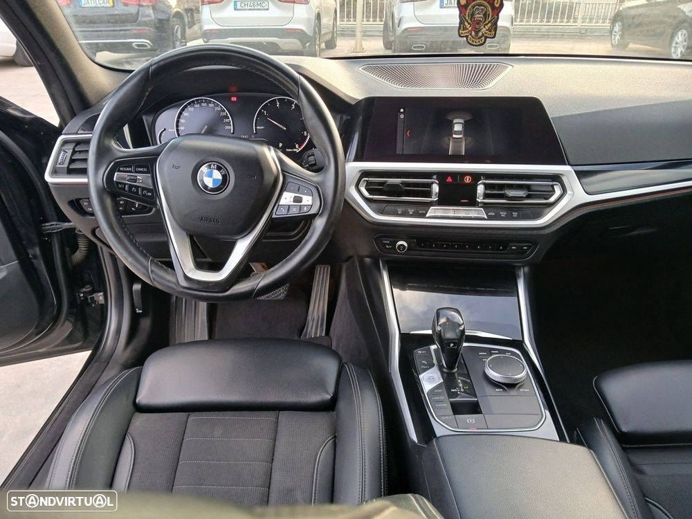BMW 320 d Auto - 12