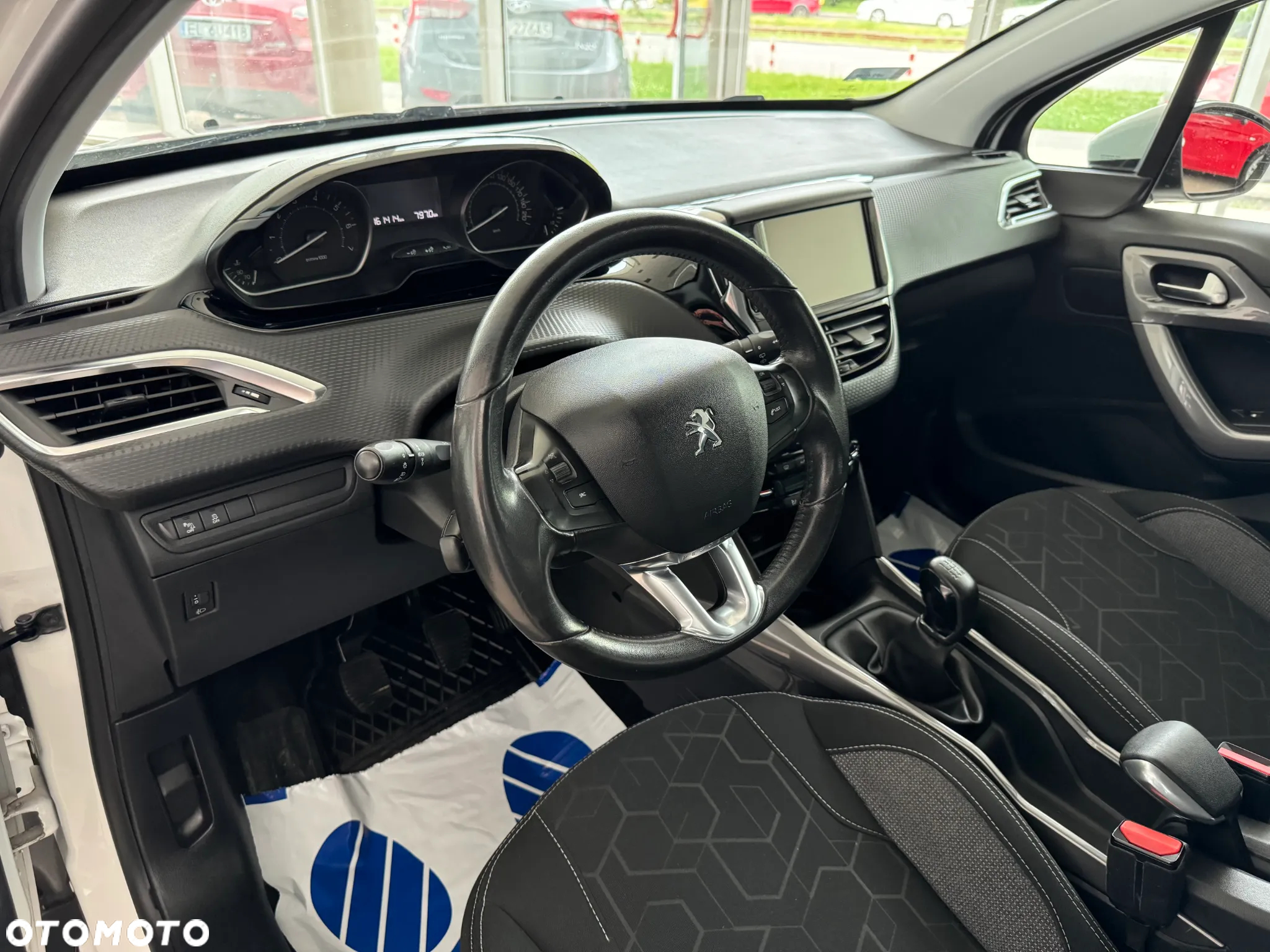 Peugeot 2008 1.2 Pure Tech Active EU6 - 21