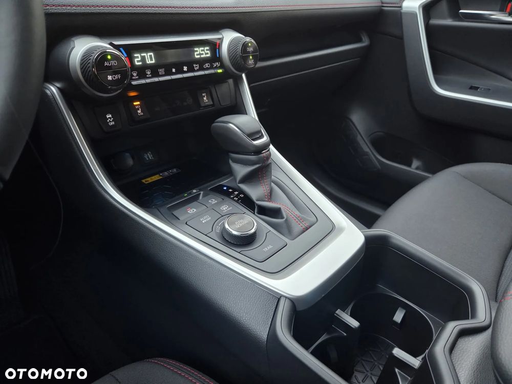 Toyota RAV4 - 16