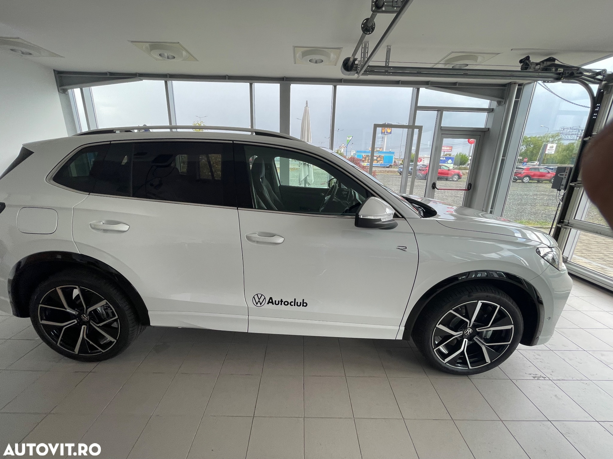 Volkswagen Tiguan 1.5 TSI eHybrid DSG PHEV R-Line - 22