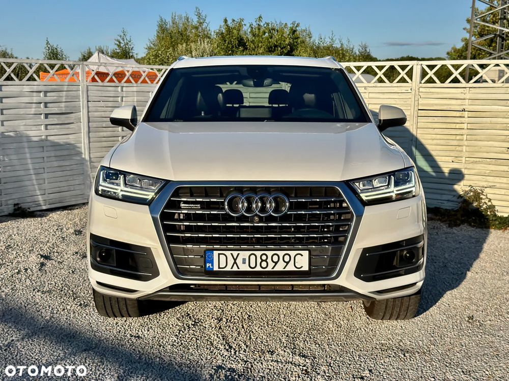 Audi Q7 55 TFSI quattro tiptronic - 24