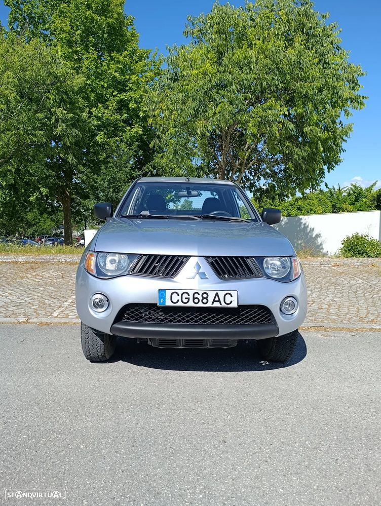 Mitsubishi L200 Pick Up 4x4 Invite Club Cab - 2
