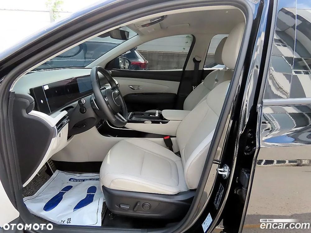 Hyundai Tucson - 4