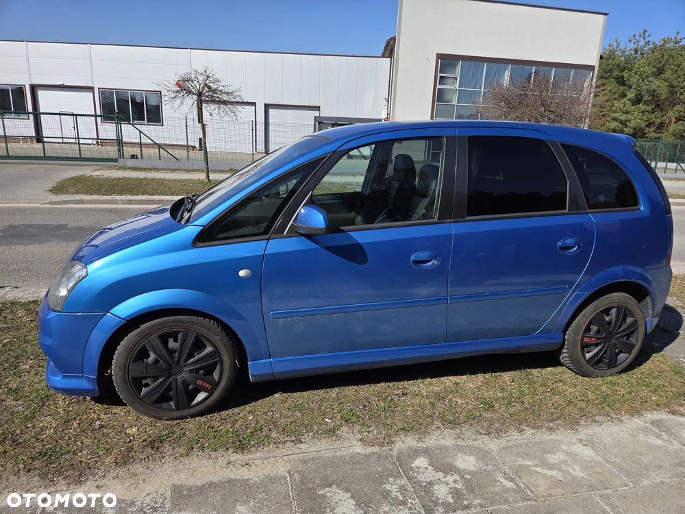 Opel Meriva 1.6 Turbo OPC - 9