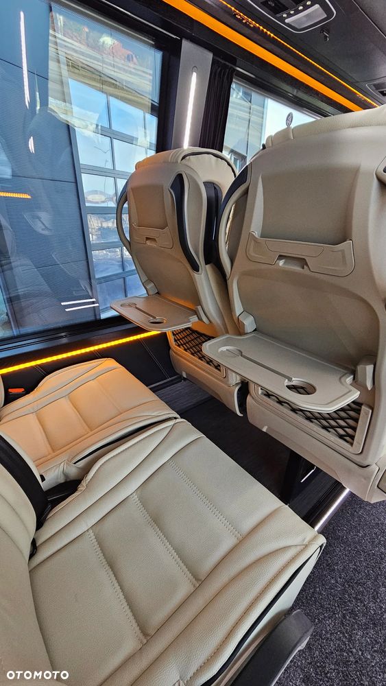 Mercedes-Benz Sprinter 519 - 25