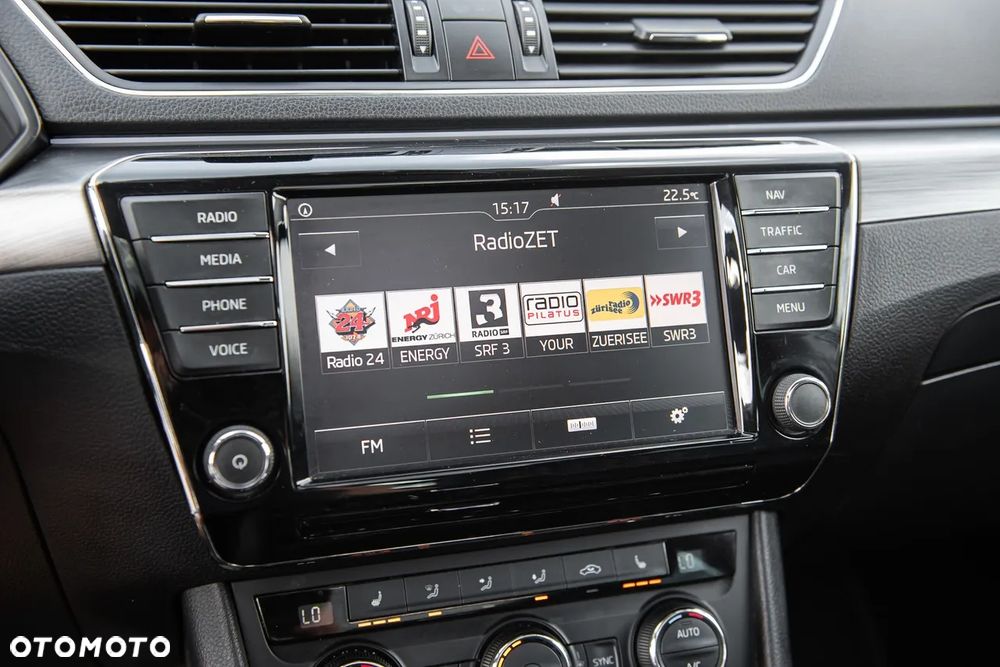 Skoda Superb 2.0 TDI 4x4 DSG Premium Edition - 25