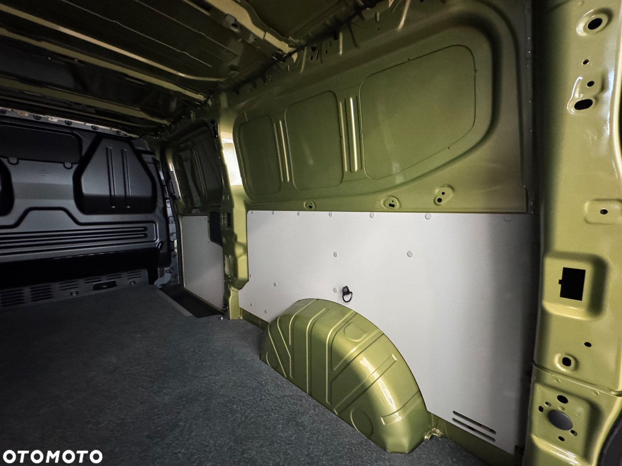 Volkswagen Transporter - 9