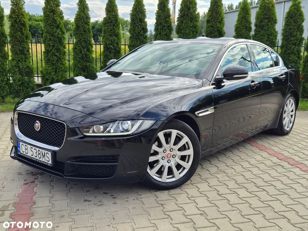 Jaguar XE 2.0 D180 SE - 28